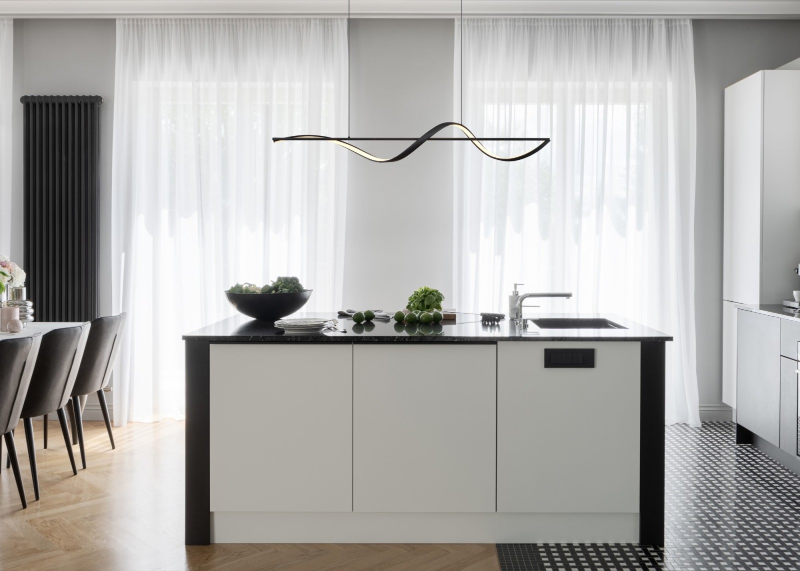 LED-Hängeleuchte - schwarz - kürzbar - 120 cm