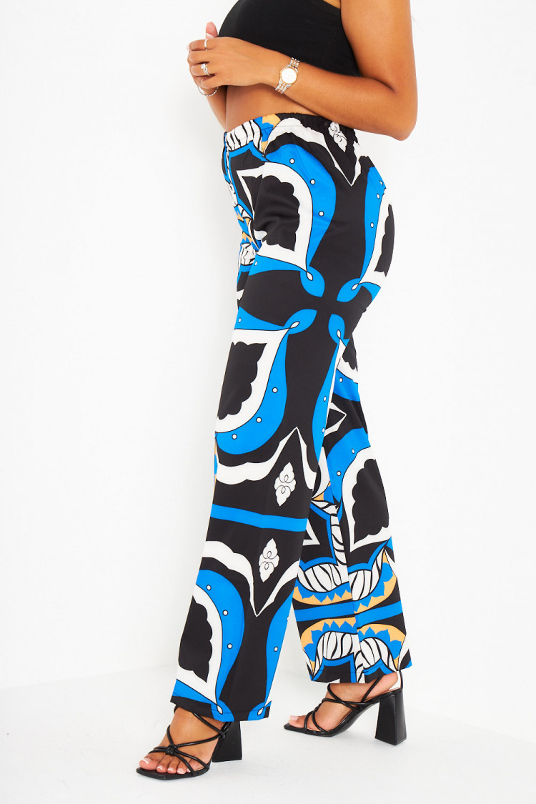 Pantalon bleu large et baroque