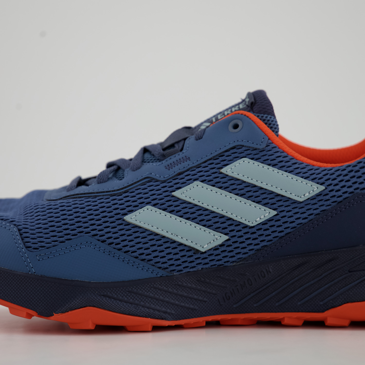 Adidas TRACEFINDER