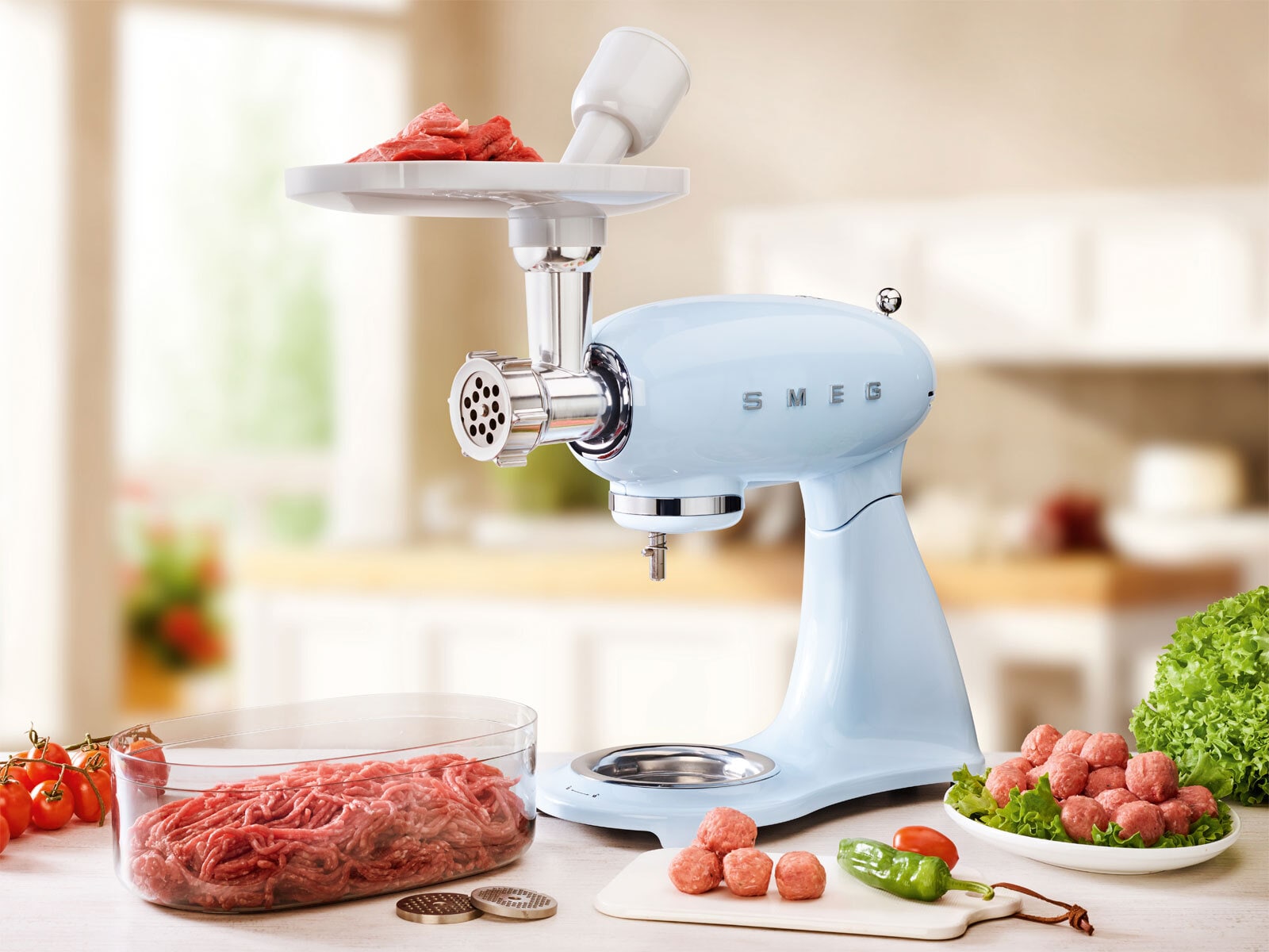 SMEG Küchenmaschine Full-Color Pastellblau/ silberfarbig