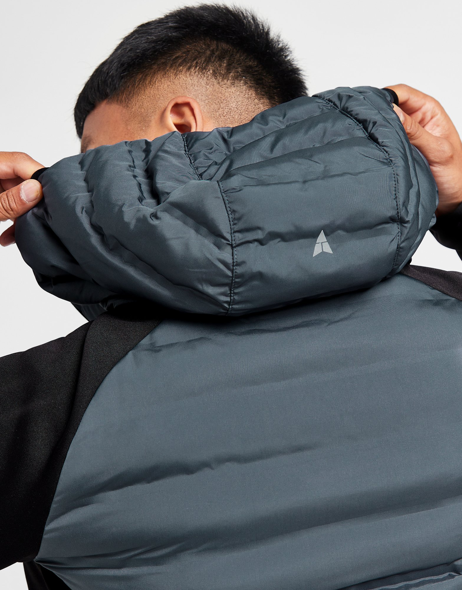 Technicals Sweat à Capuche Serbac Homme