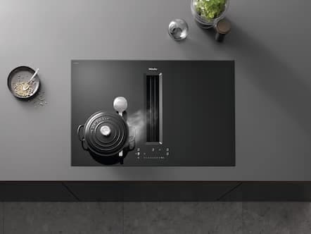 Miele Kogeplade med integreret emhætte KMDA 7473 FR-U Silence