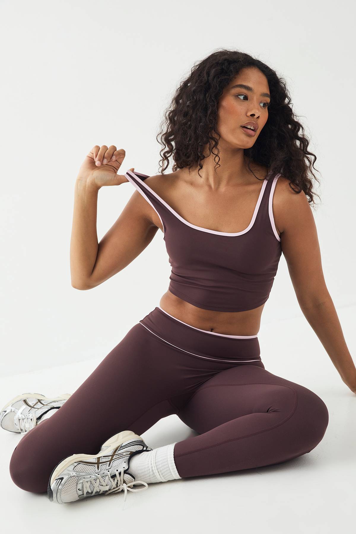 DSGN Studio Sports Legging Taille Haute Ultra Sculpt à Passepoil Contrastant