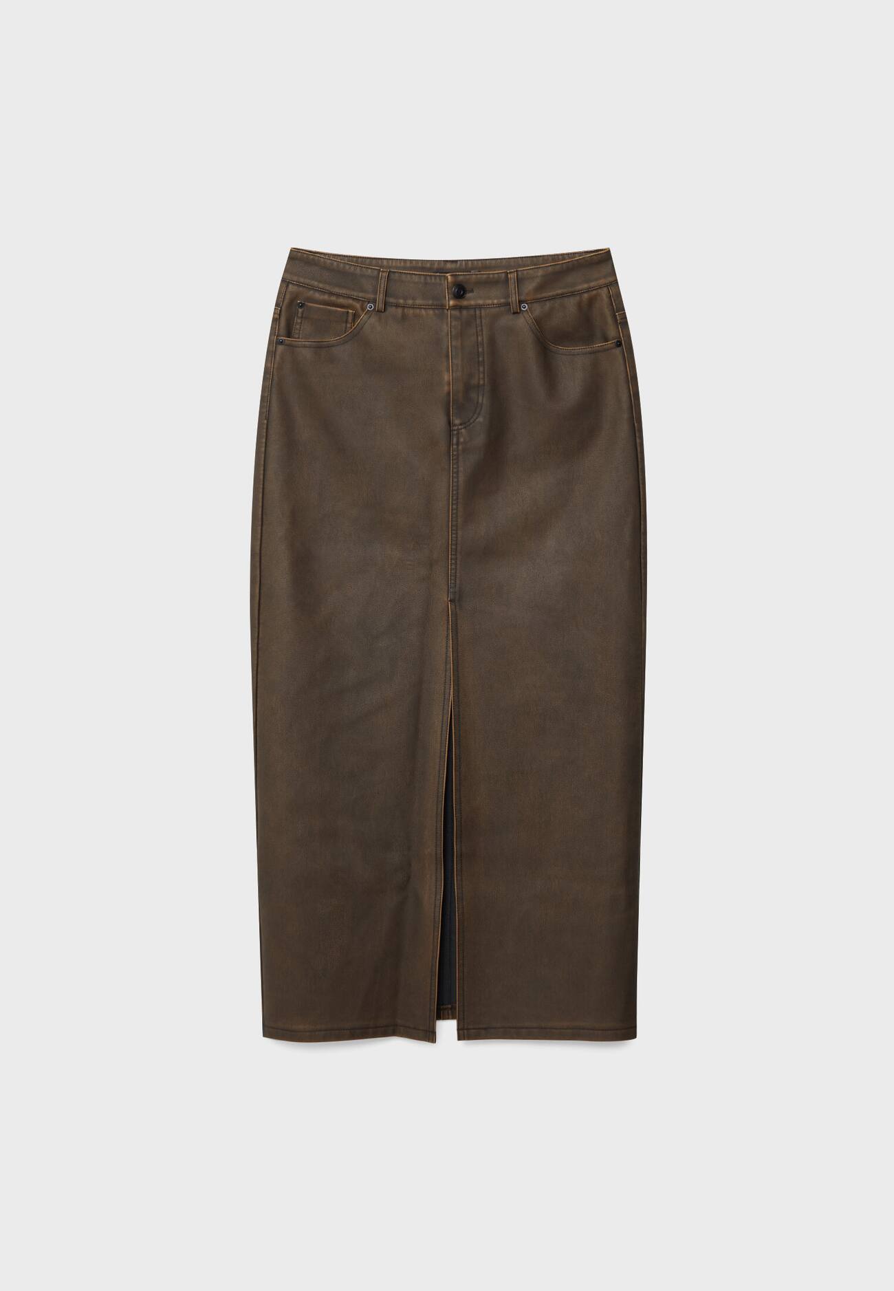 Saia midi desbotada com efeito de couro