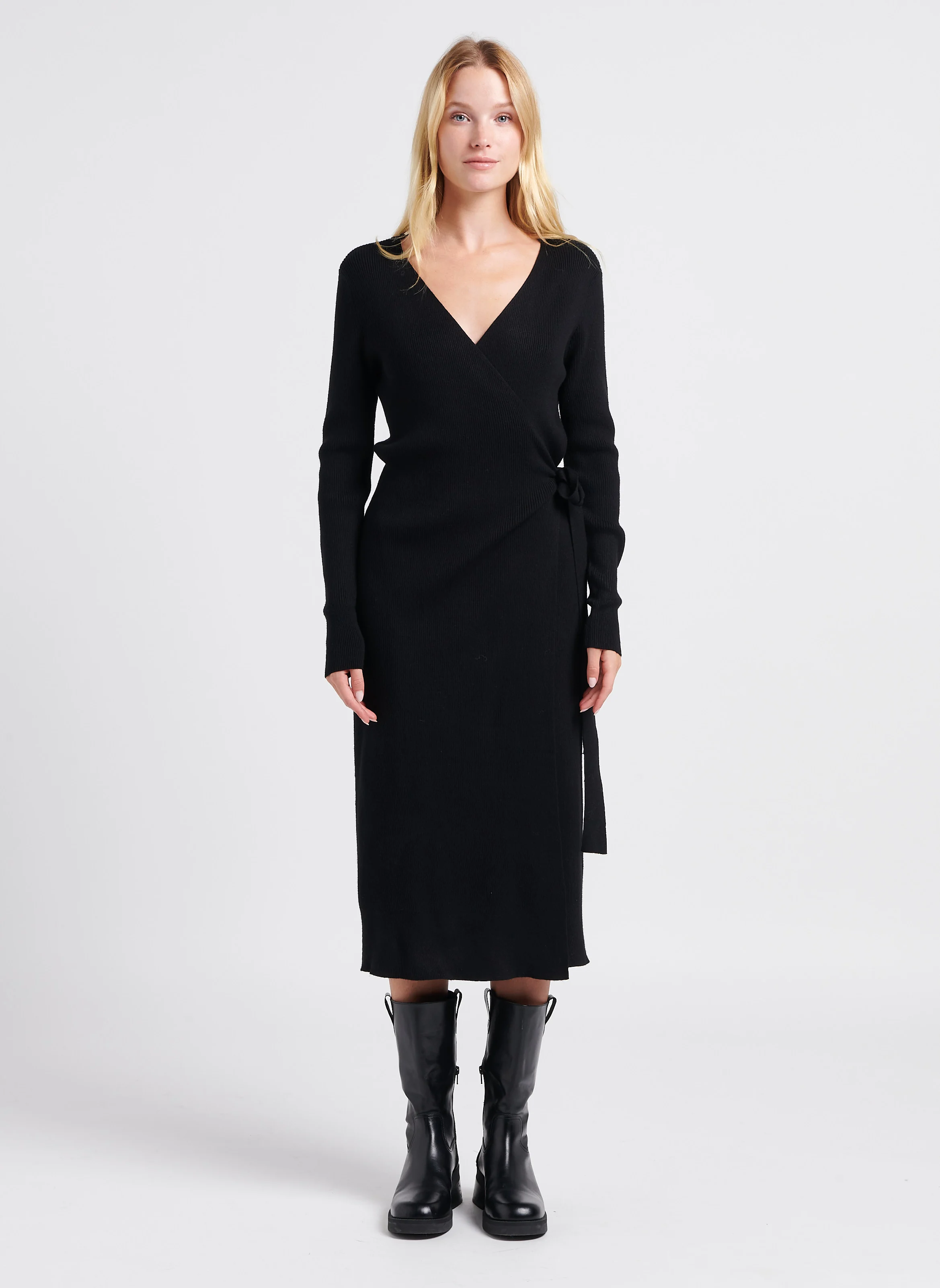 COMFY - Long gilet ceinturé en maille côtelée | Noir
