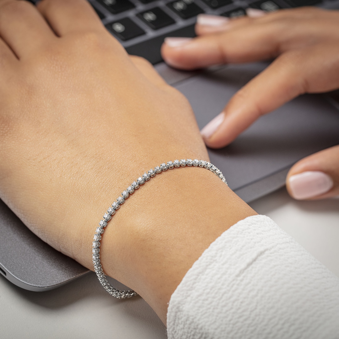 1.00 Karat Diamanten Tennisarmband 750/18 K Weissgold