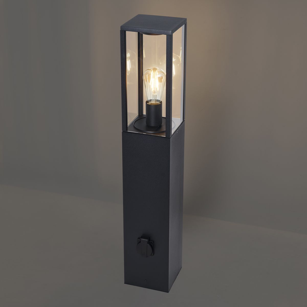 Moderne staande buitenlamp zwart 80cm met stopcontact IP44 - Charlois