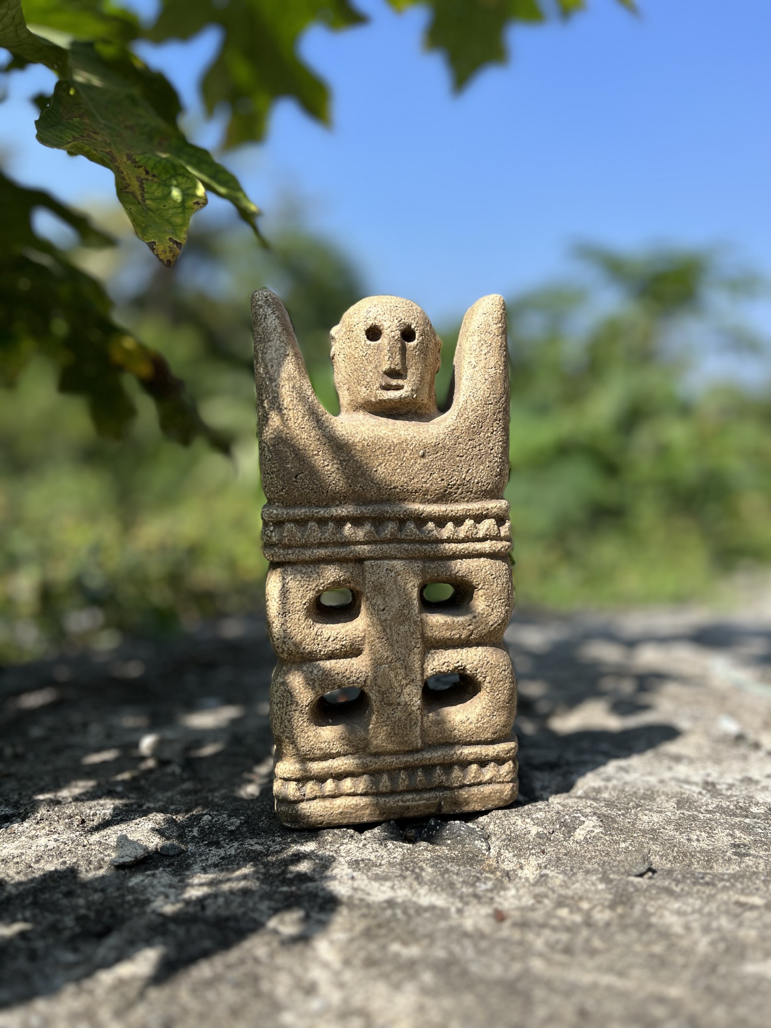 Figur 'Tadulako' beige, H 14 cm, B 12 cm, L 5 cm günstig bestellen
