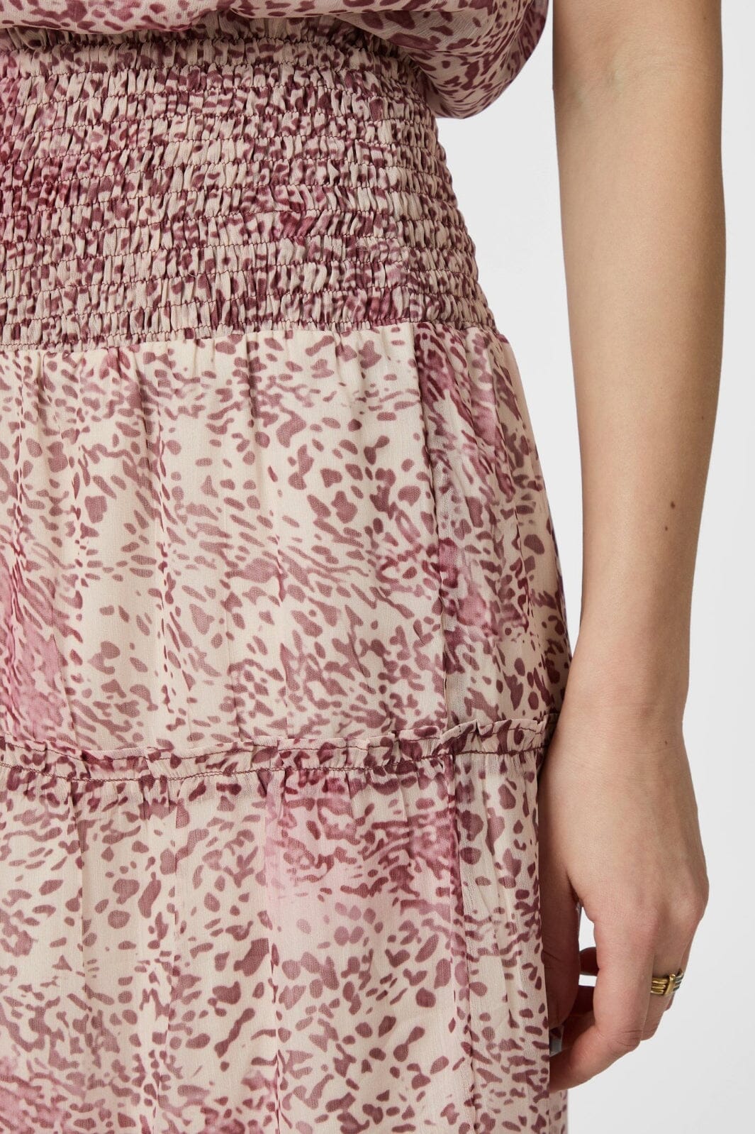 Neo Noir Todo Blur Graphic Skirt 166060