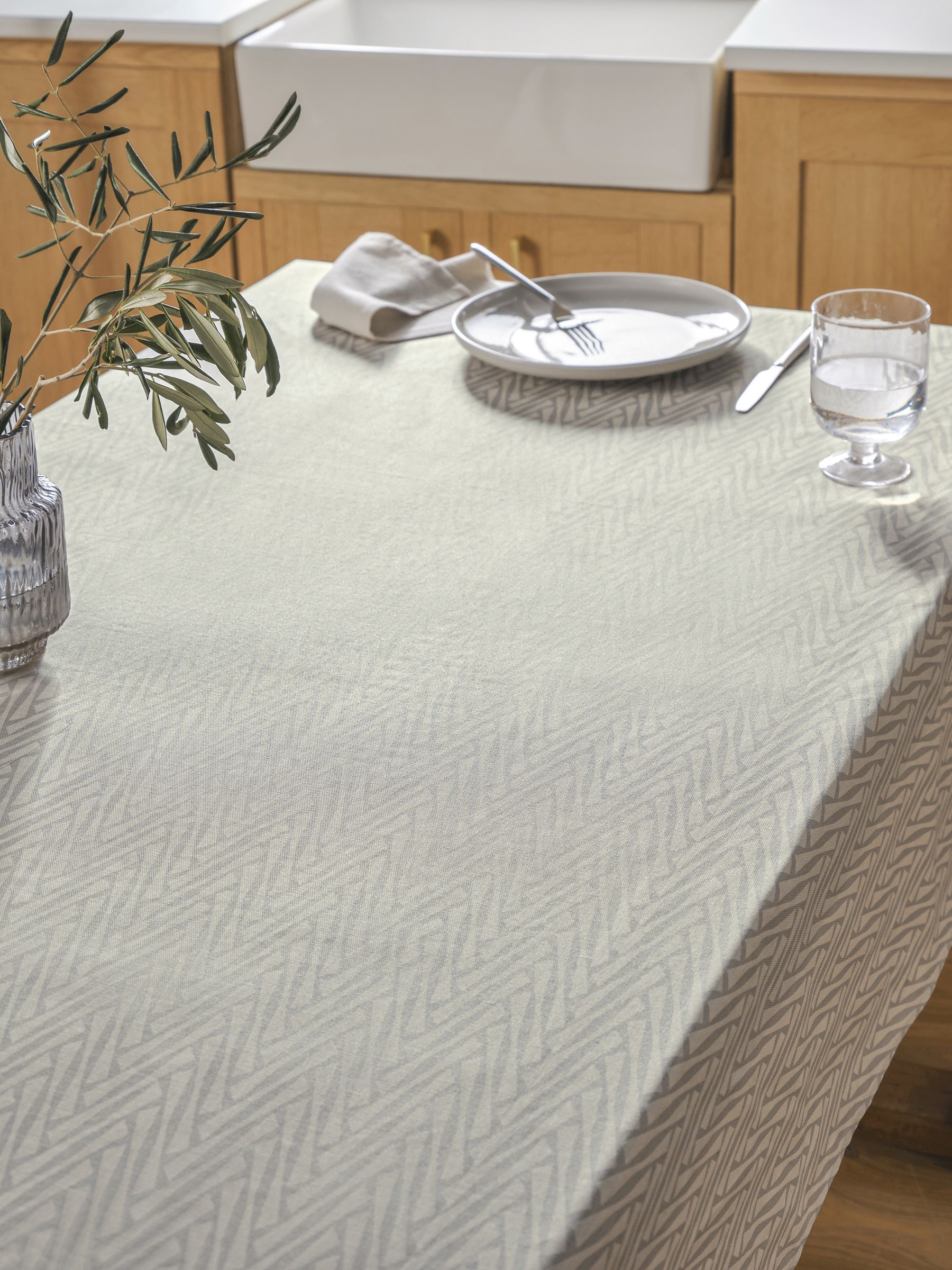 100% Cotton Geo Wipe Clean Tablecloth