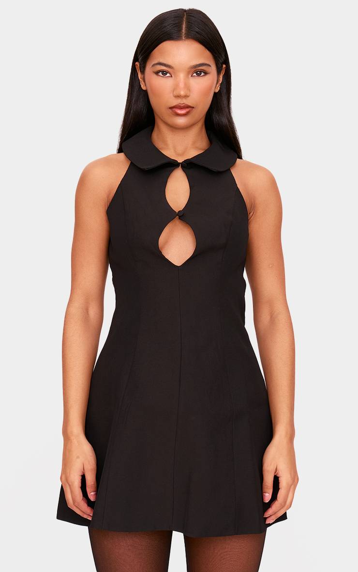 Robe Droite À Col Tissé Avec Détail Découpe Goutte
