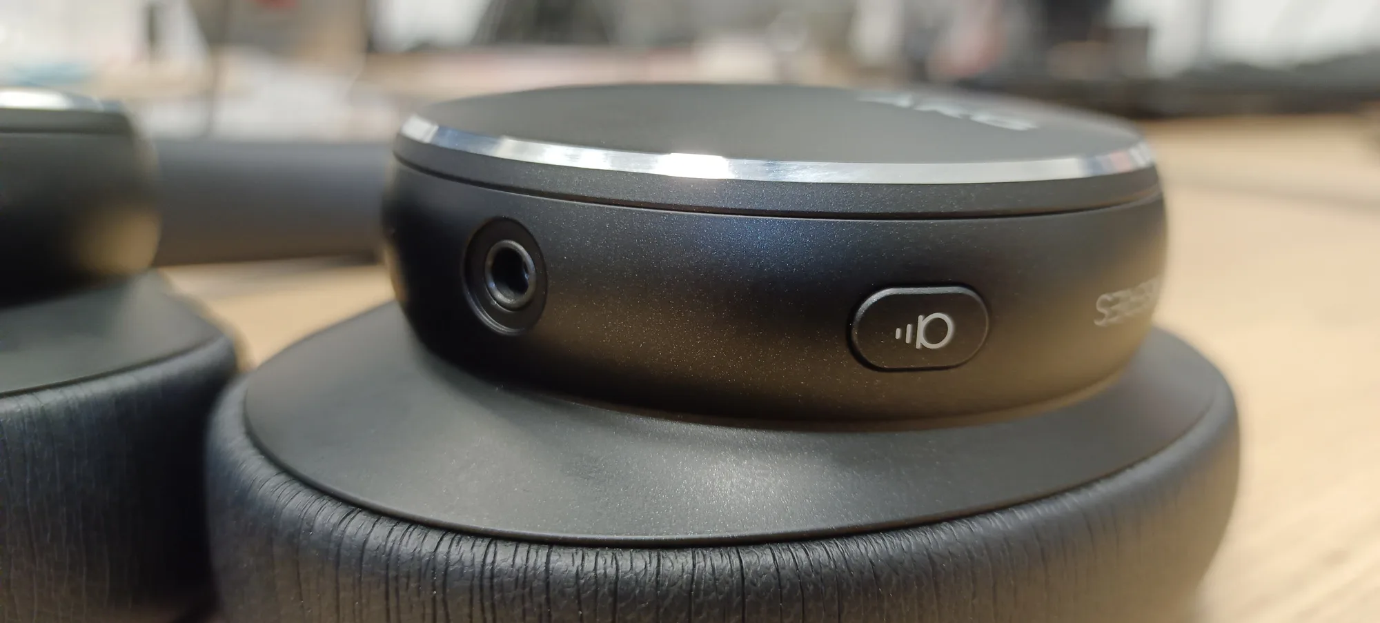 AKG N9 Hybrid Noir Casques Bluetooth