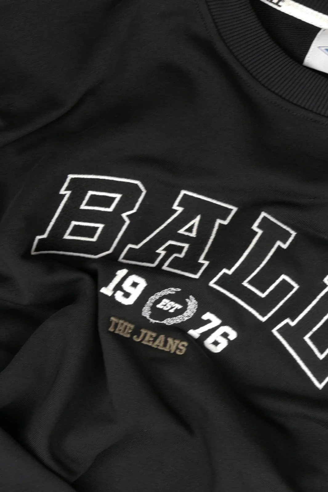 Ball Sweatshirt L. Taylor milkshake august