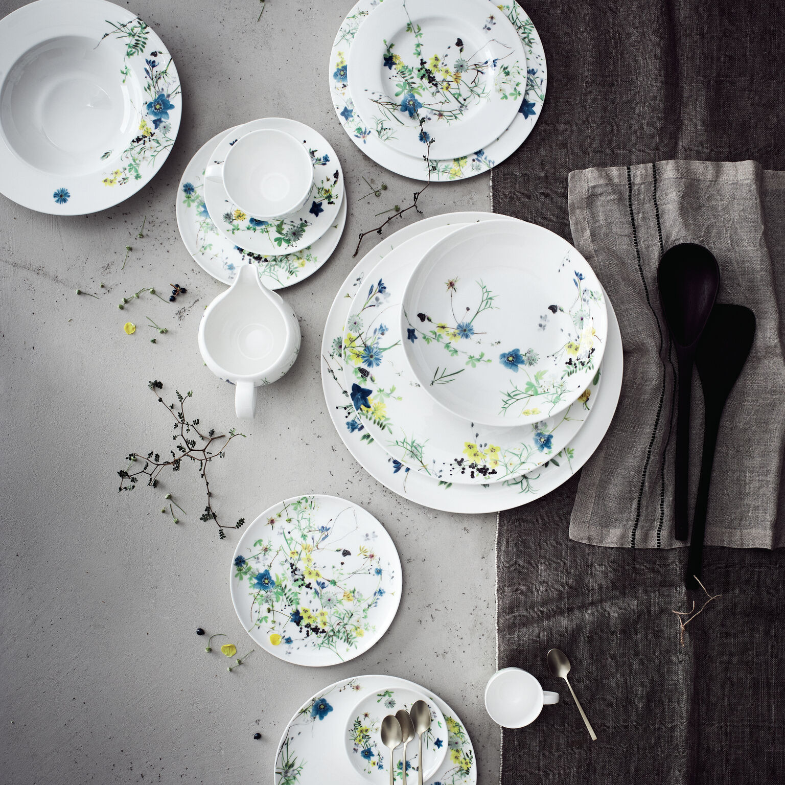 Brillance Bone China Fleurs des Alpes Brotteller 18 cm