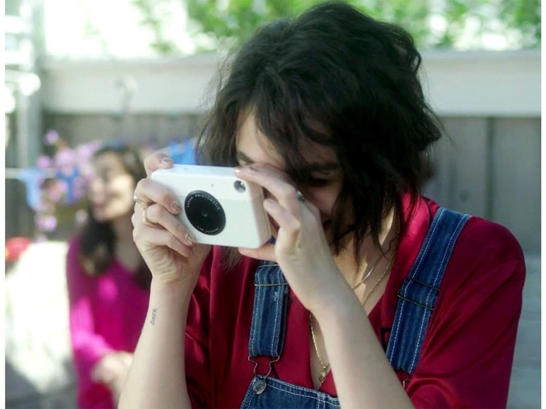 Printomatic instant camera