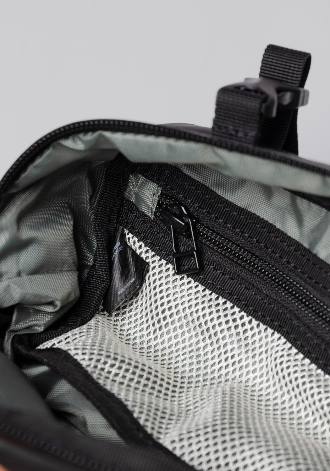 Sandqvist Lenkertasche Uno Black