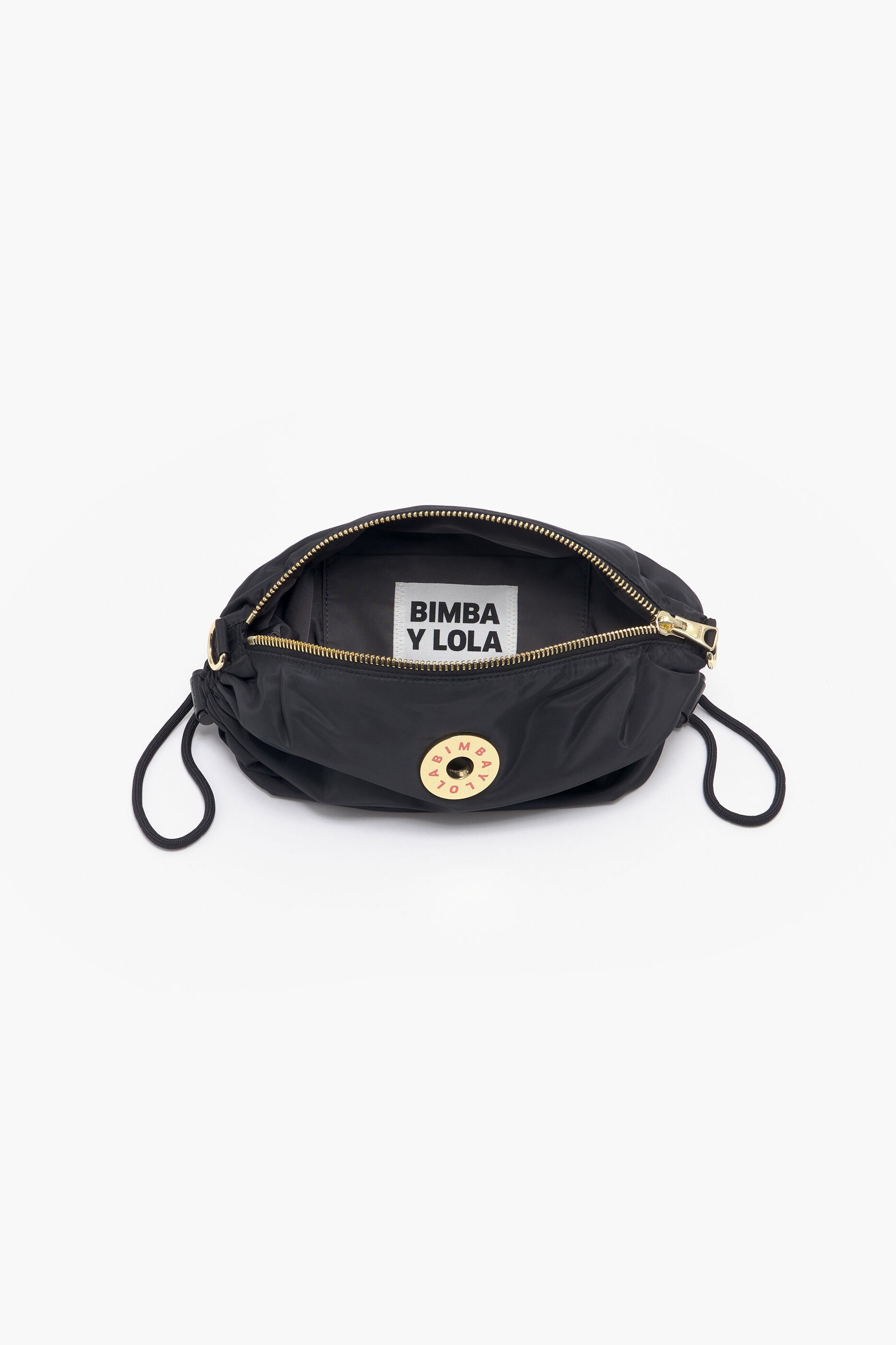 Bolsa de ombro M em nylon com franzido, preta.