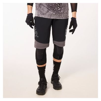 Short VTT Oakley Maven Scrub Gris/Noir
