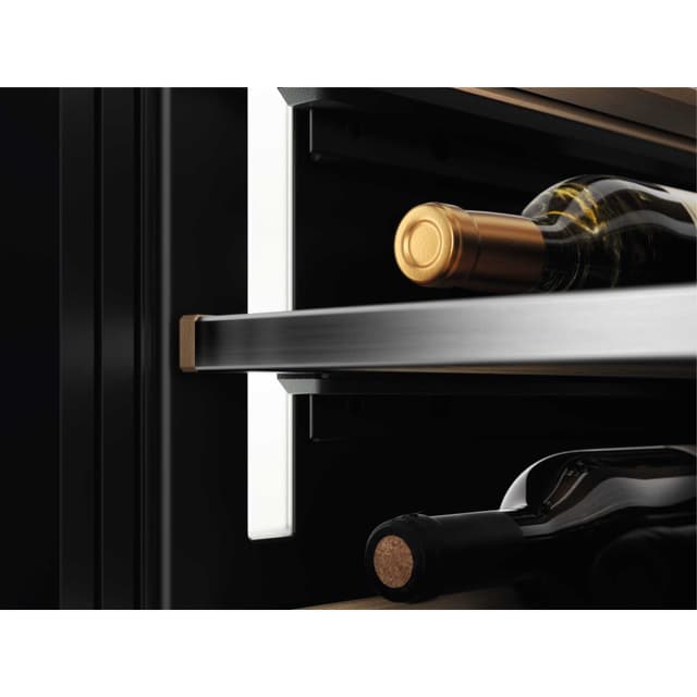 Electrolux Vinskab EWUS040B8B (Integreret)