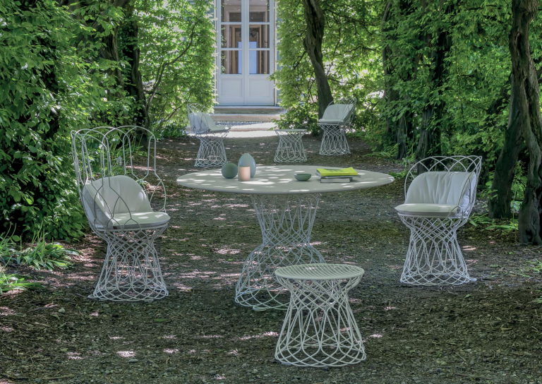 Emu Re-Trouve Armchair tuinstoel wit