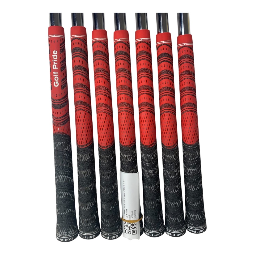 Titleist 620 CB Iron Set