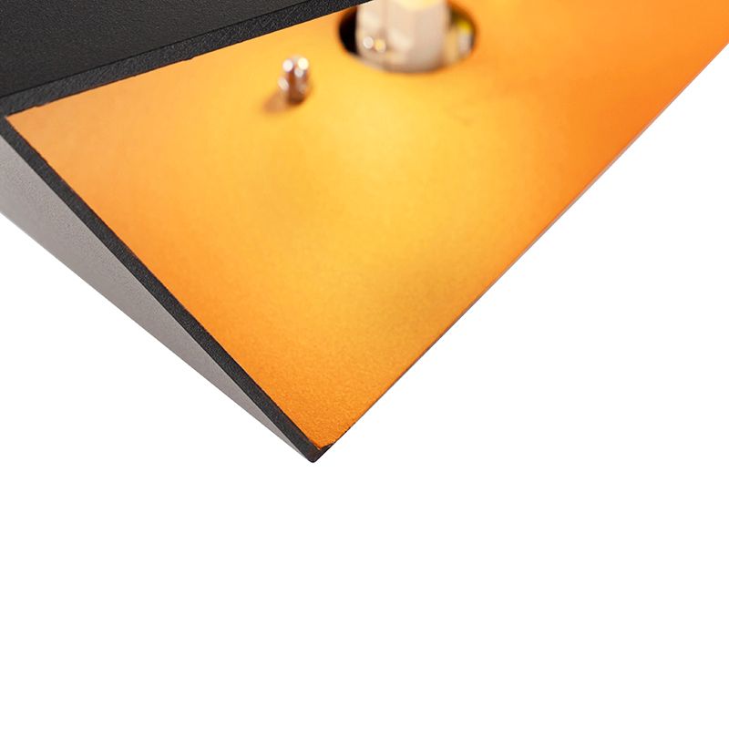 Design wandlamp zwart met gouden binnenkant - Fold