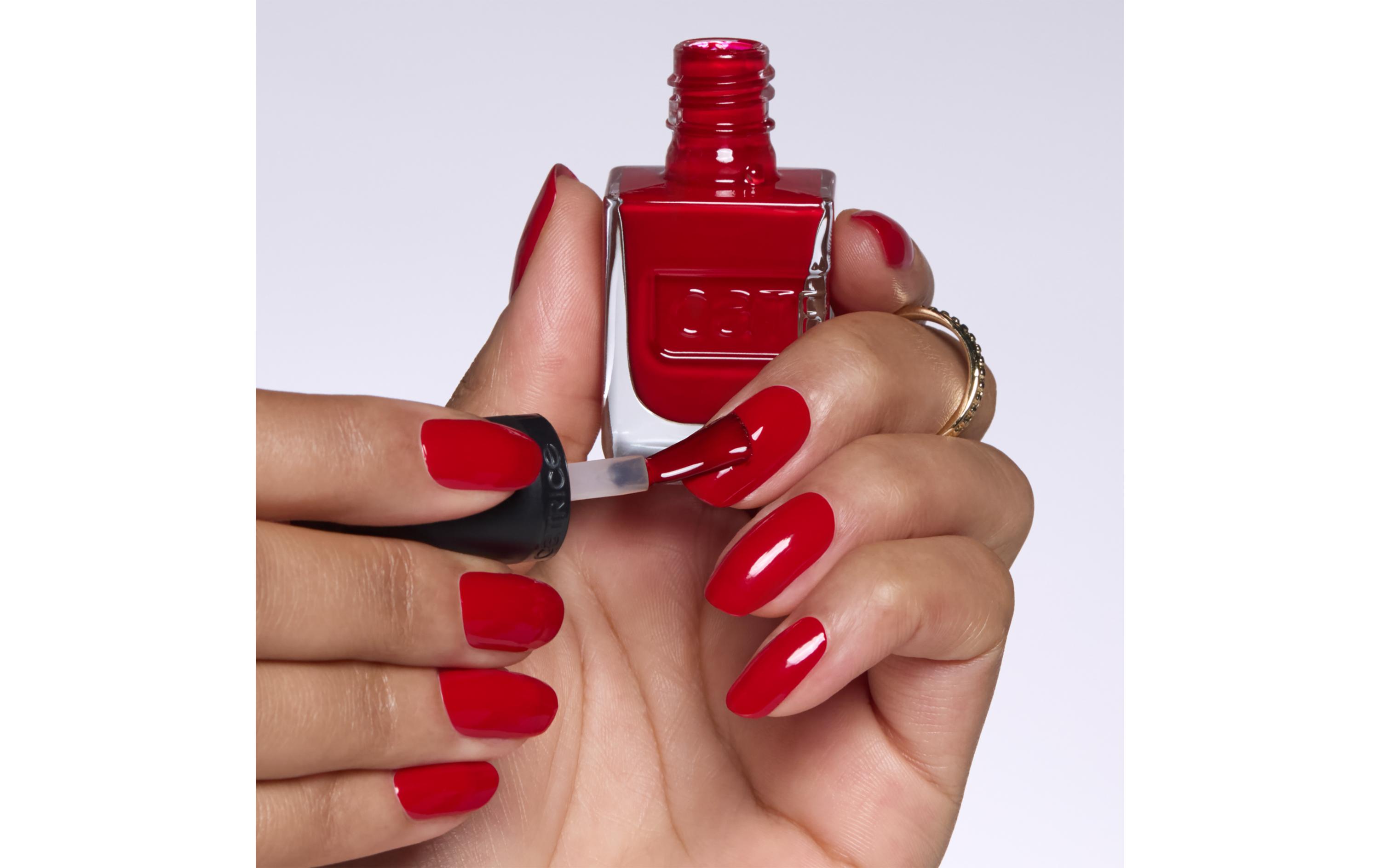 Nagellack Gel Affair 019 Vive lAmourLanganhaltender Gel-Nagellack in einem leuchtenden Rot-Ton