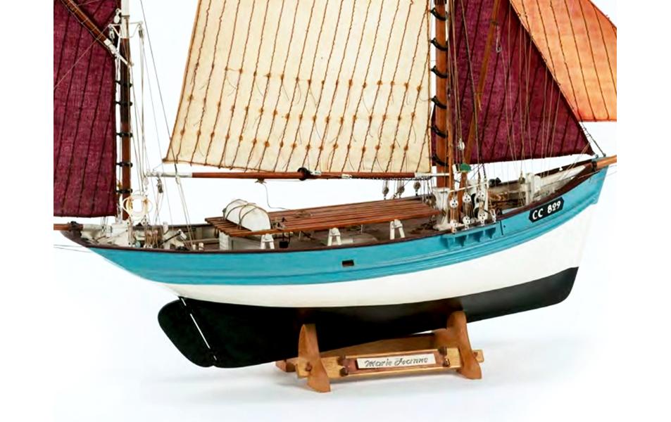 Bausatz Segelschiff Marie Jeanne, 570 mm 1:50<br>Segelboot Holzbaukasten im Massstab 1:50