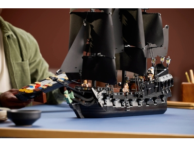 LEGO Het piratenschip van kapitein Jack Sparrow (10365)