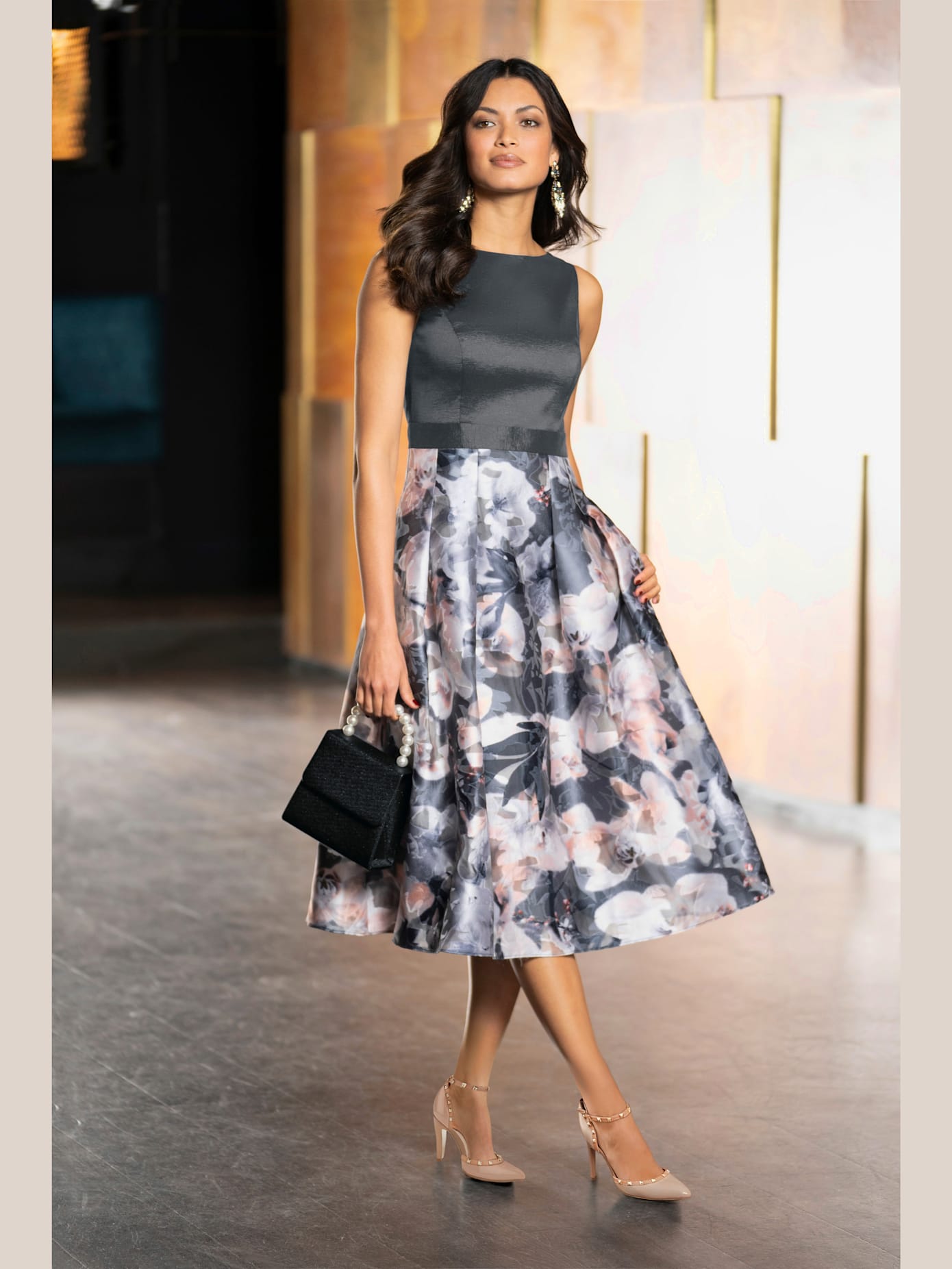 Robe de cocktail jolie structure