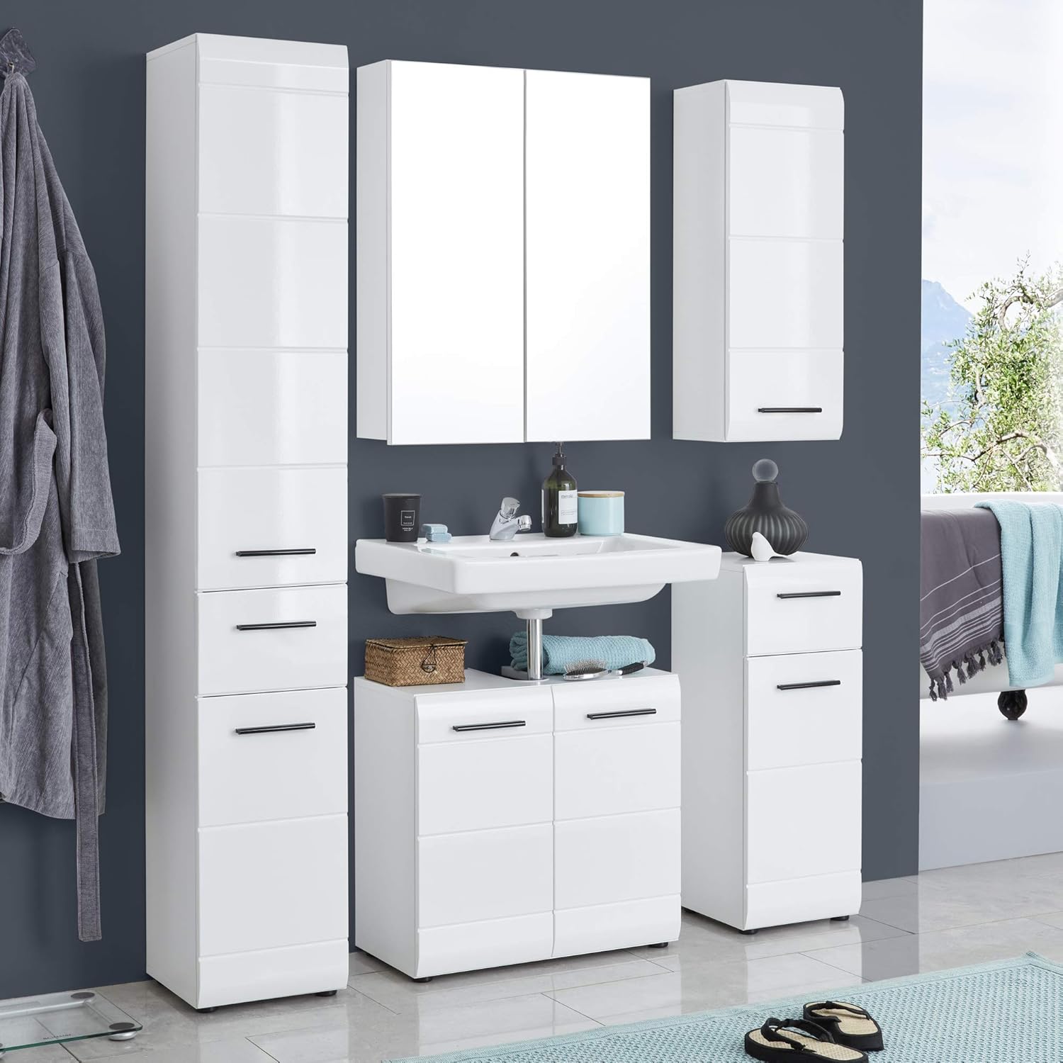 trendteam smart living - Skin - Hochschrank - Weiß/Weiß Hochglanz - 6 Fächer und eine Schublade - (BxHxT) 30 x 182 x 31 cm - Badregal mit 3 höhenverstellbaren Einlegeböden - Kratzfest