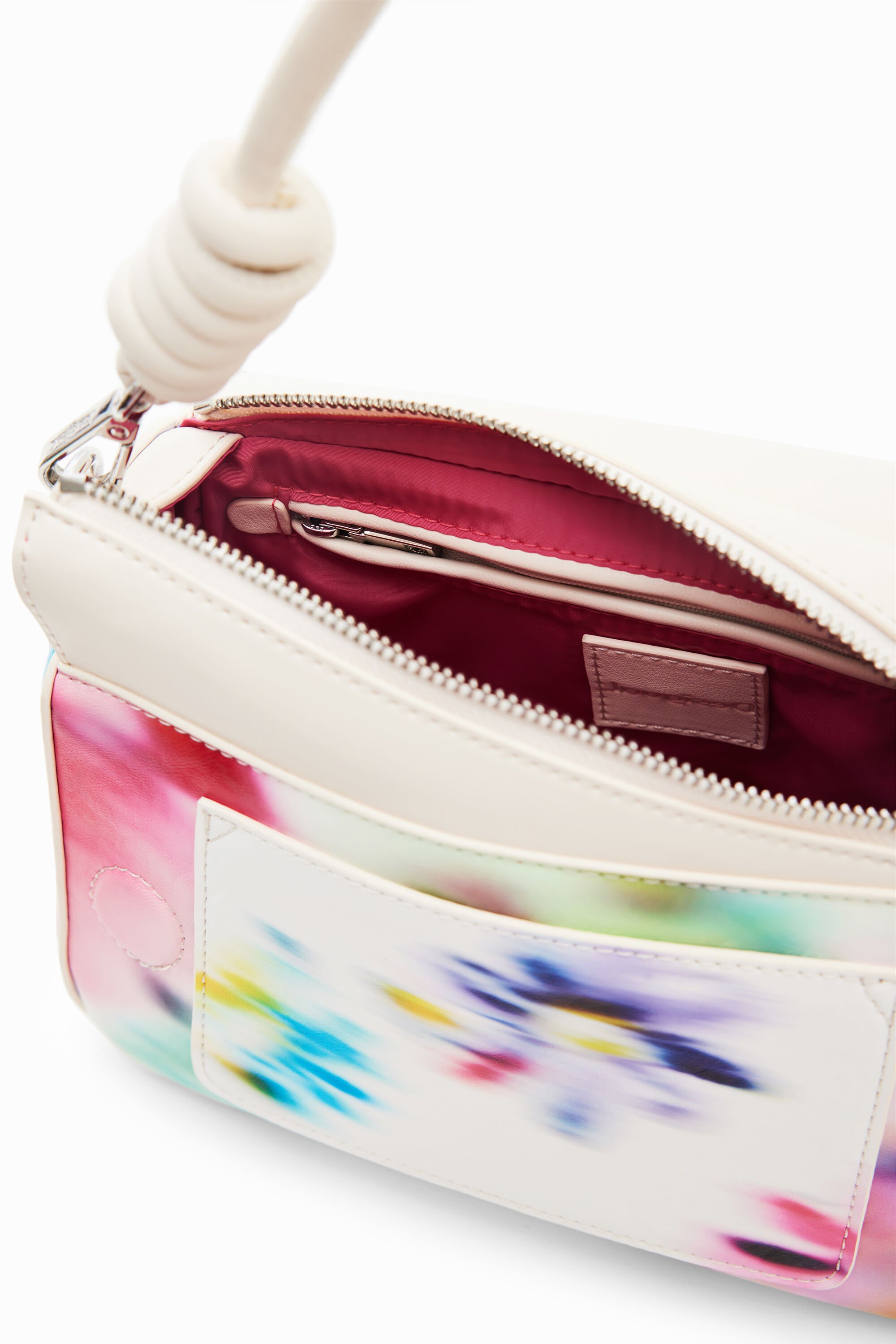 Petit sac à dos flou