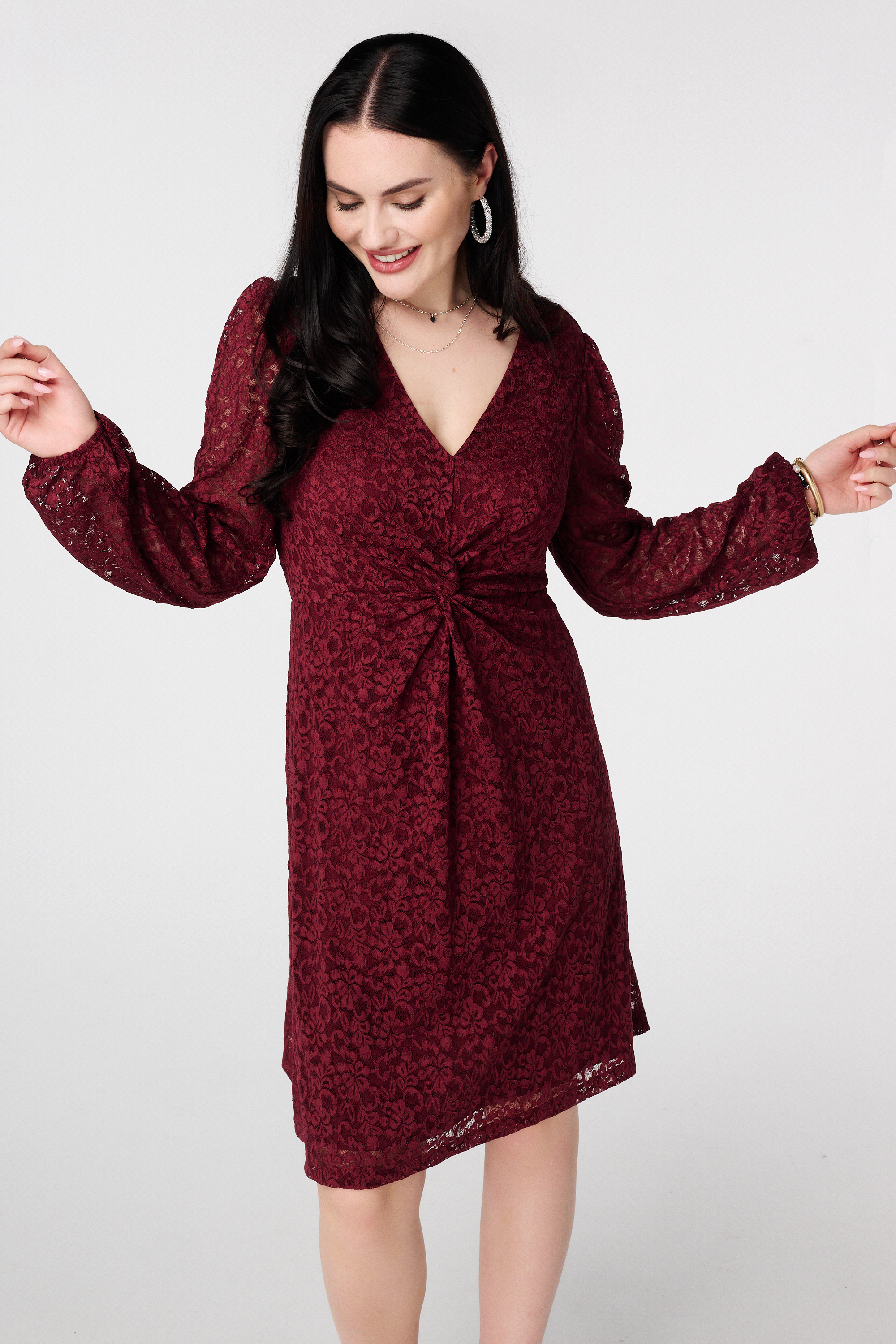 Jurk van kant met knoopdetail Donker rood