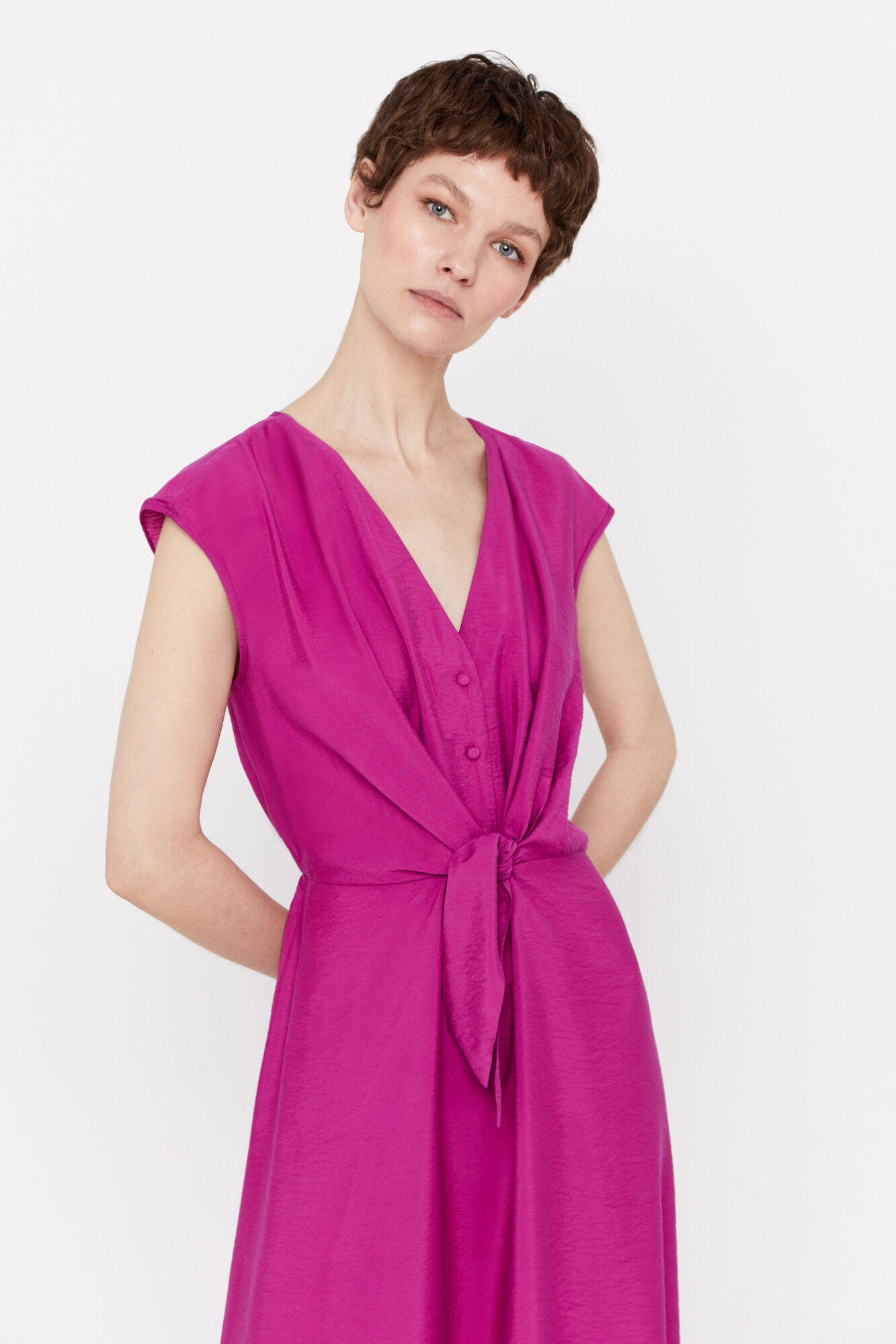 Vestido com faixa na cintura - Fúcsia