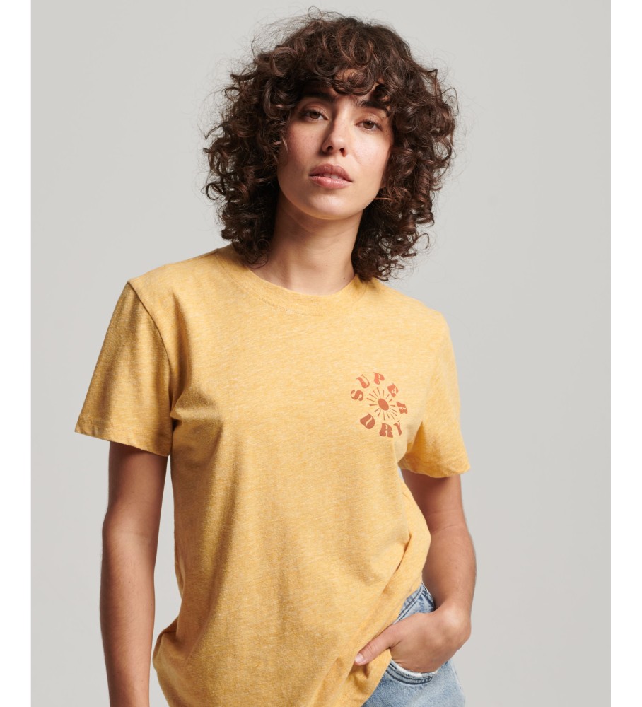 Camiseta amarela nostálgica com logo vintage da Superdry