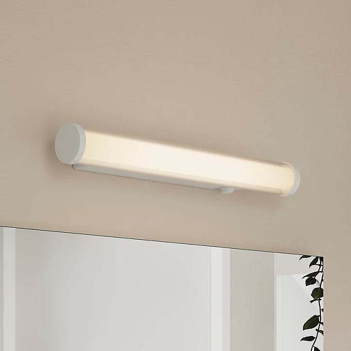 Applique murale de salle de bain LED intégrée 350lm 4W IP44 blanc neutre GoodHome blanc