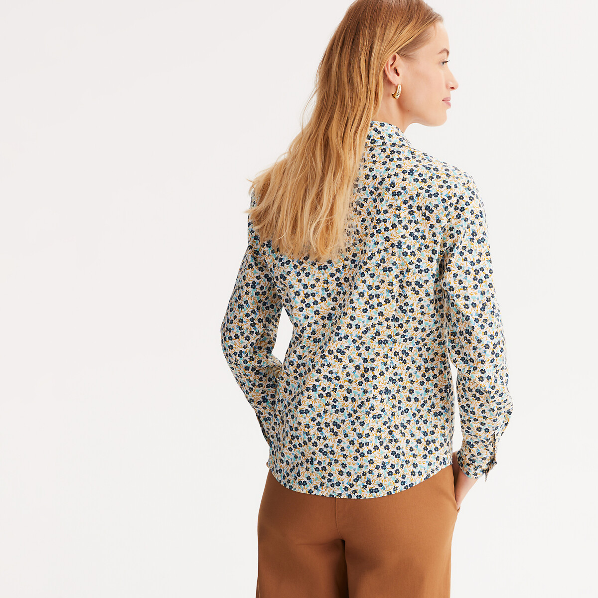 ANNE WEYBURN<br>Camisa com estampa floral e mangas compridas