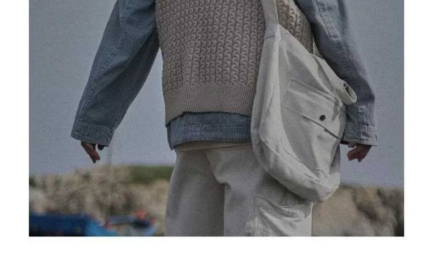 Real Boy - Ronde hals, effen vest met zakdetail