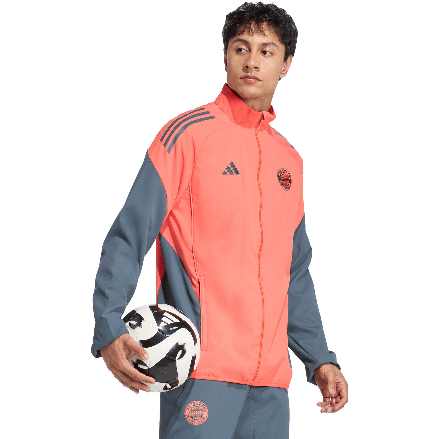 adidas Bayern München Pre-Match Jacket 2025/2026