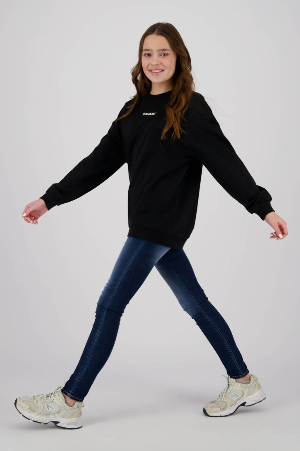 Raizzed sweater Neva met backprint zwart