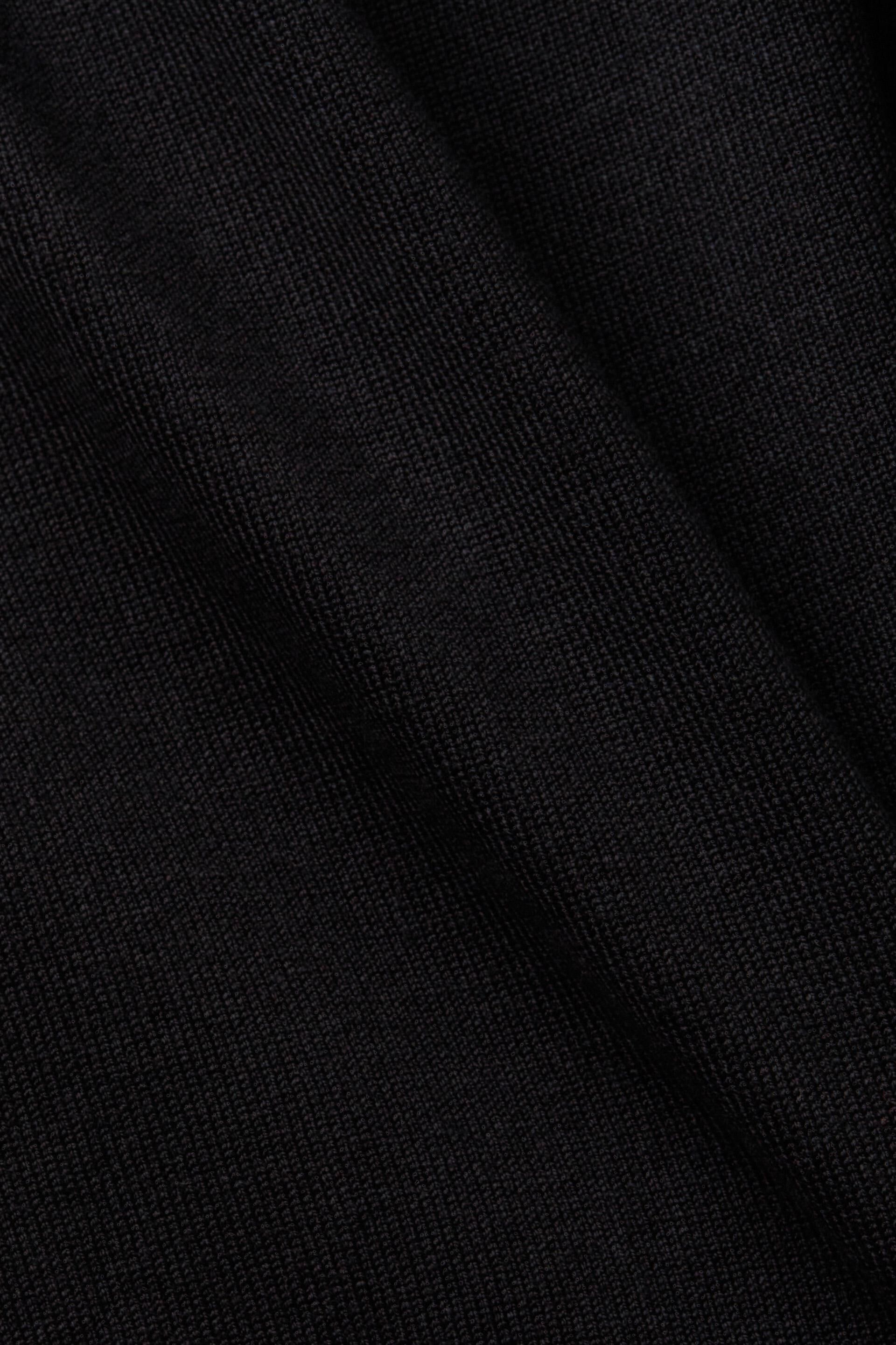 Skirts flat knitted