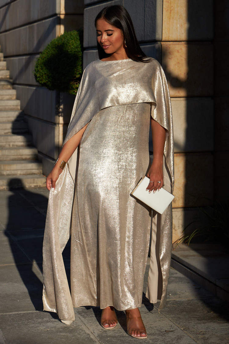 Robe pailleté beige à cape
