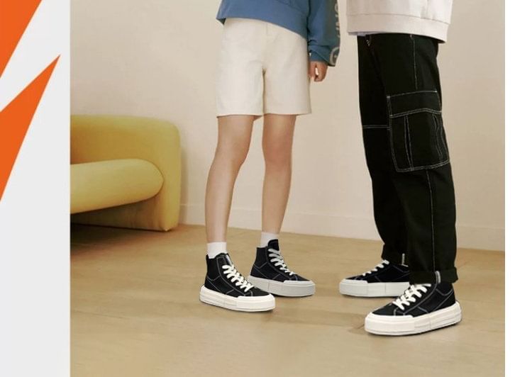 Asterisk - Matching Platform Plain Lace-Up High Top Canvas Sneakers voor Koppels