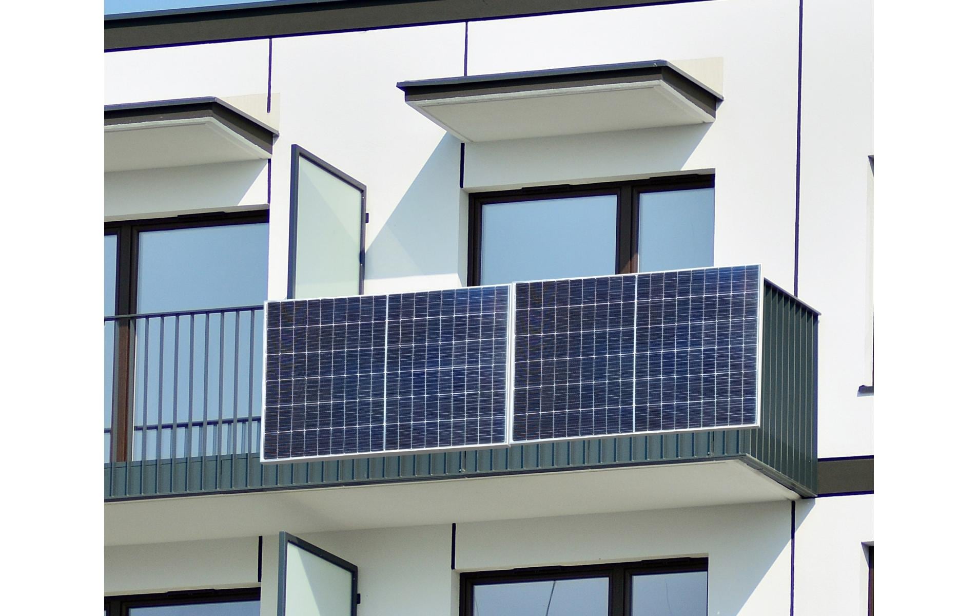 Solaranlage Balkonkraftwerk 800W TX-274<br>Plug-and-play Solarsystem mit 2x 410 W Modul Monokristallin 172.4 x 113.4 x 3.5 cm, auf 600 W begrenzbar, mit APP oder Anschluss mit Wieland System