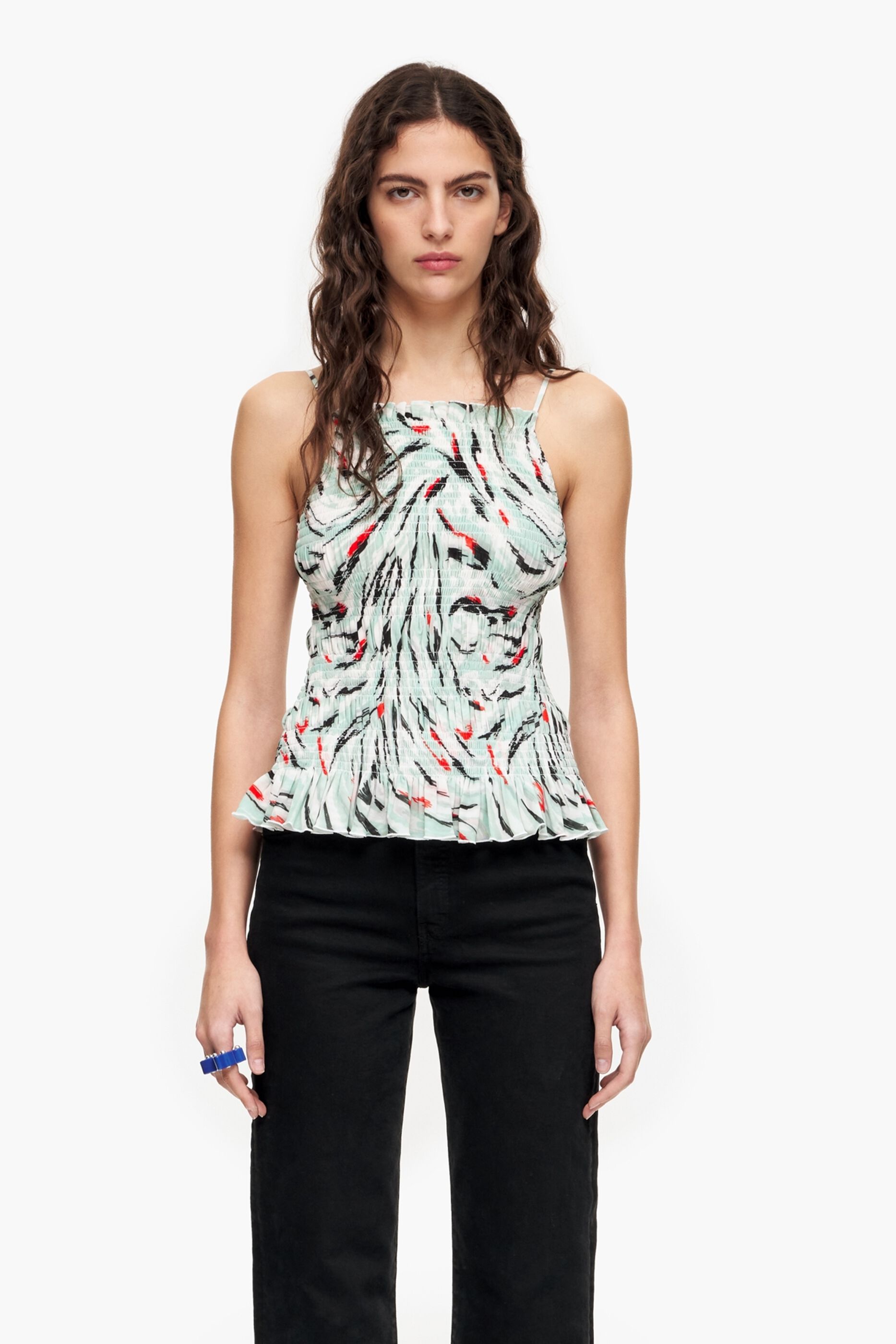 Blusa verde menta com estampa de asas de borboleta