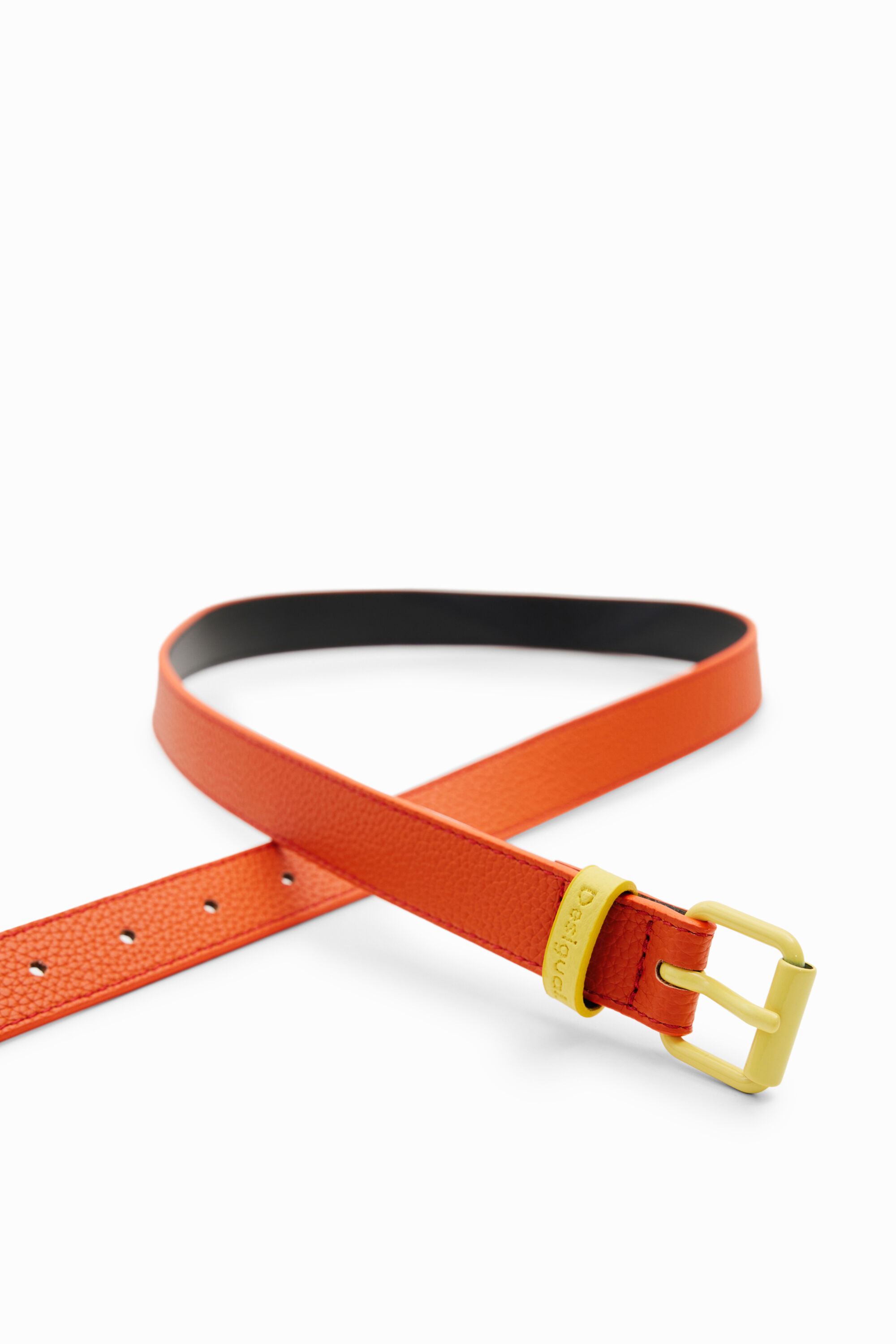 Ceinture boucle contrastante