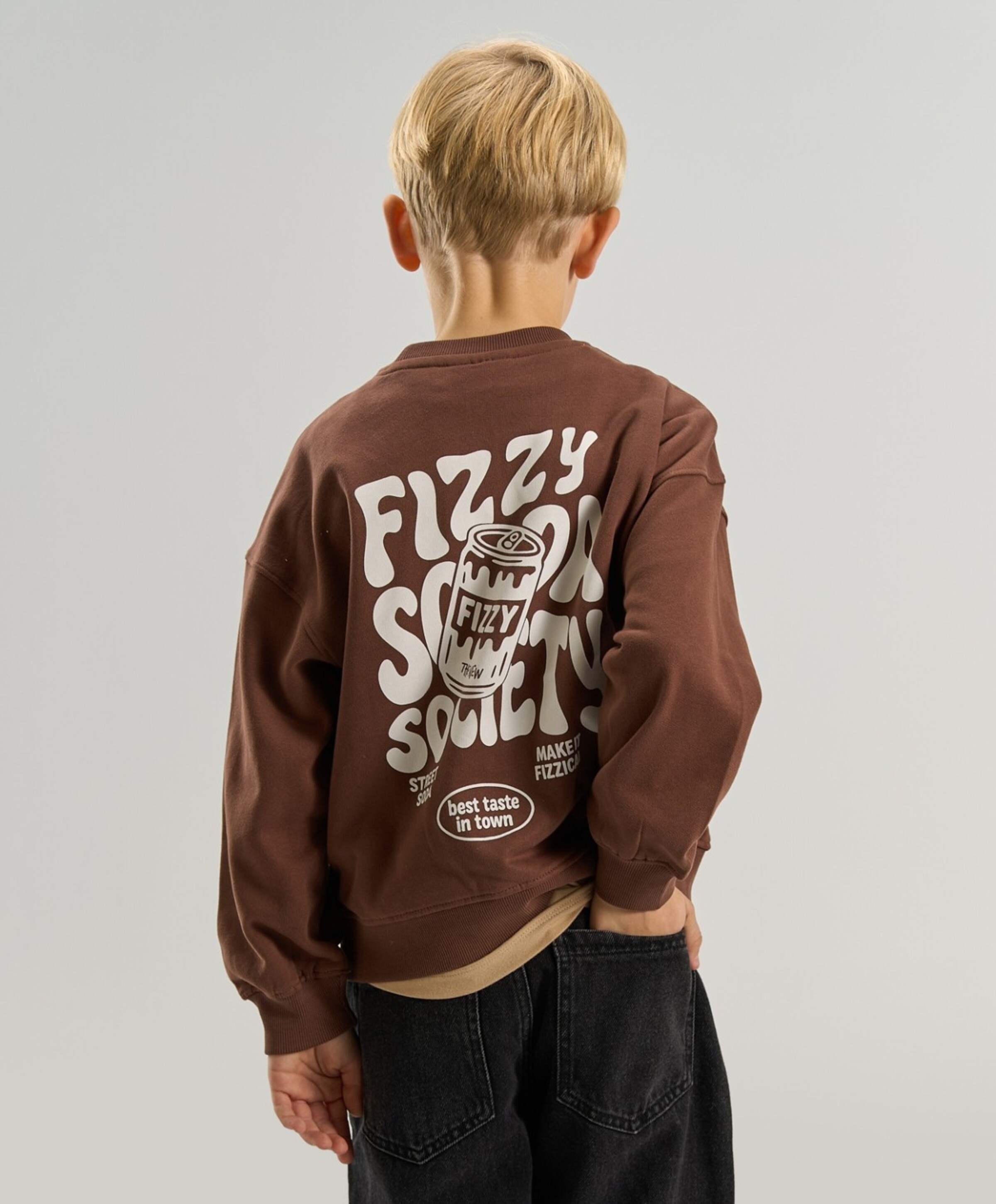 THE NEW Jongens sweater bruin