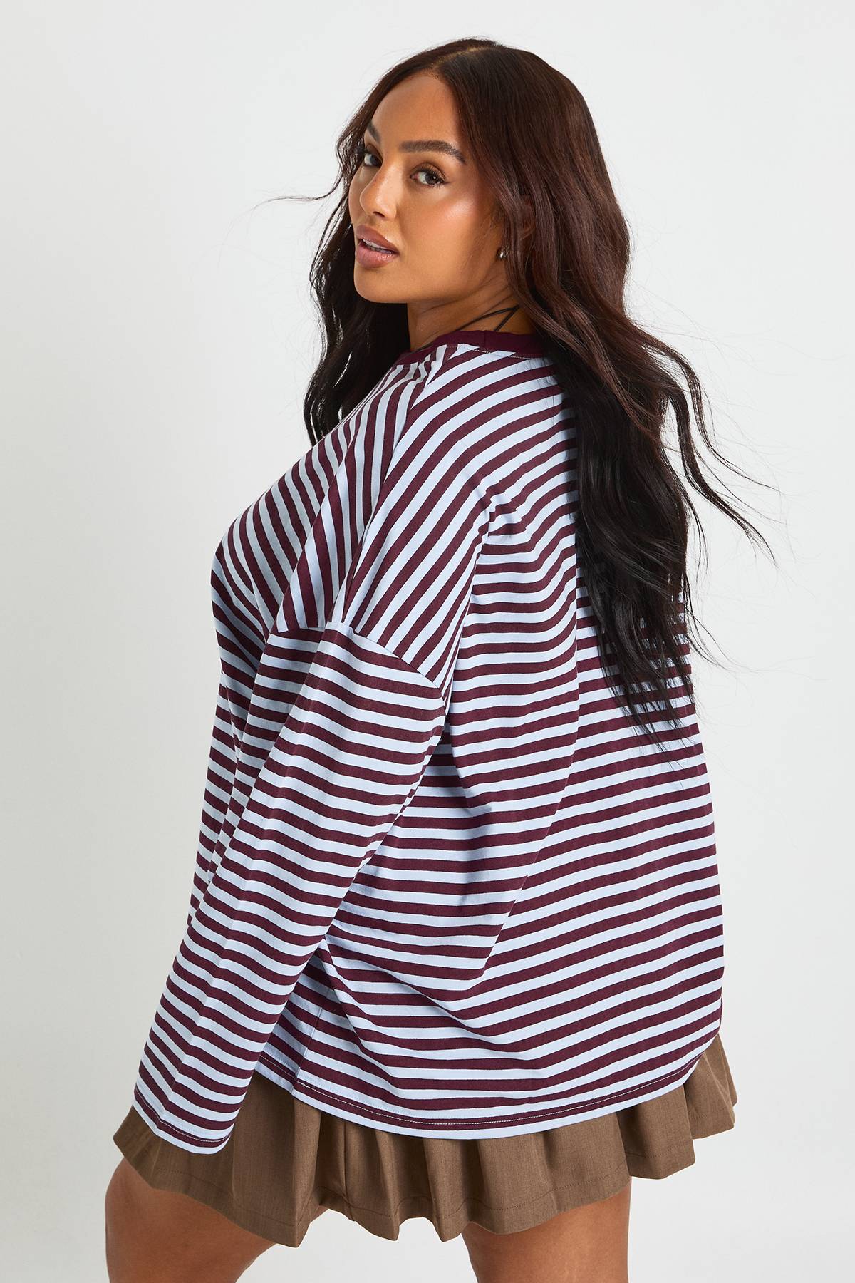 boohoo Haut rayé oversize à col rond Plus