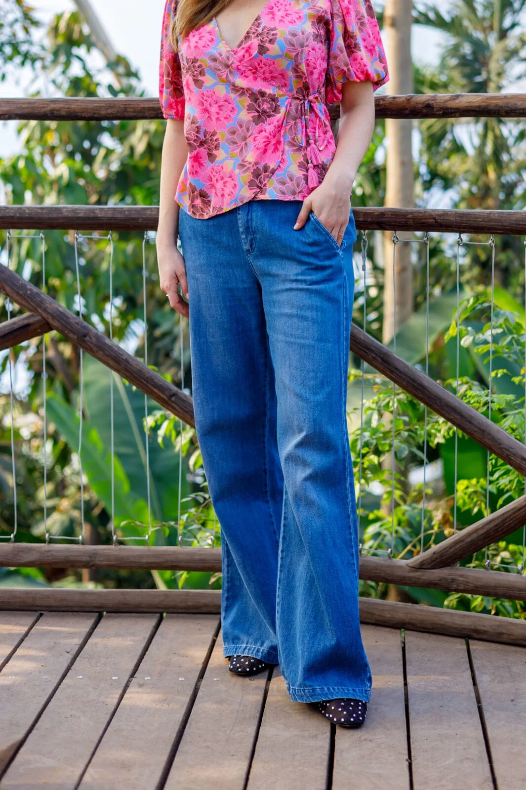 Black Colour Bcnettie Box Jeans mid blue