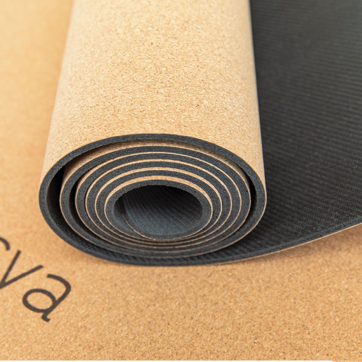 DIVASYA Kork Yogamatte mit Naturkautschuk